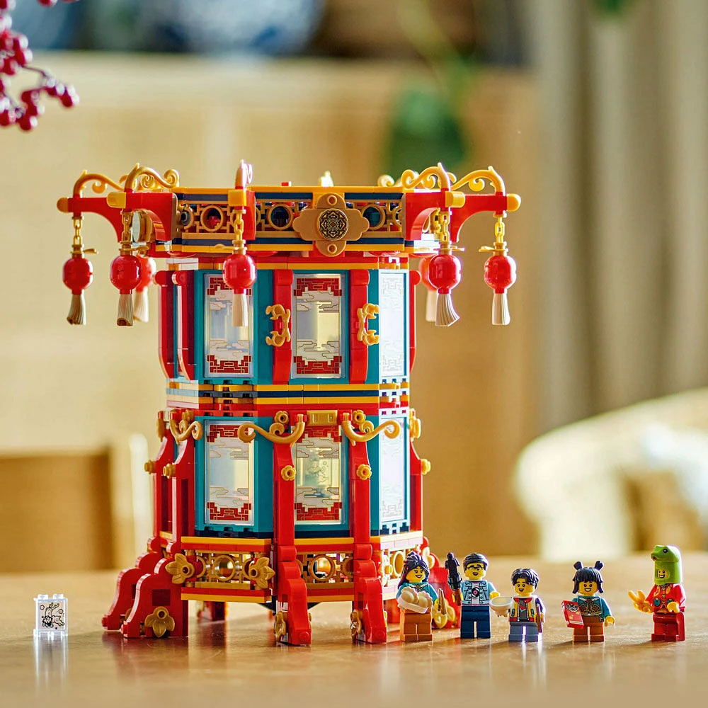 LEGO Le festival traditionnel chinois La lanterne tournante Ensemble de construction avec une figurine de l'année du Serpent 80116