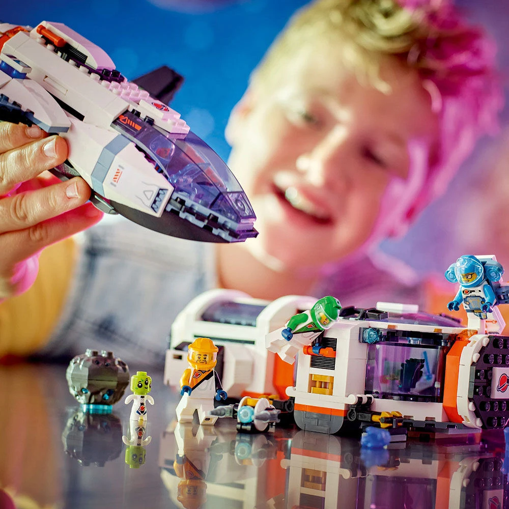 LEGO City Le vaisseau galactique modulaire, jouet spatial pour les enfants, cadeau d'astronaute pour les 7 ans et plus 60446