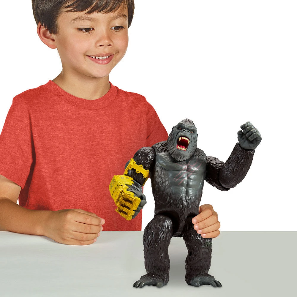 Godzilla x Kong 11"Figure Giant Kong with B.E.A.S.T. Glove