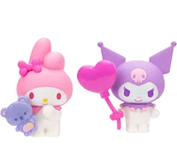 Hello Kitty et ses amis, ensemble de 2 figurines : Pays des rêves - My Melody Teddy Bear & Kuromi Heart Balloon