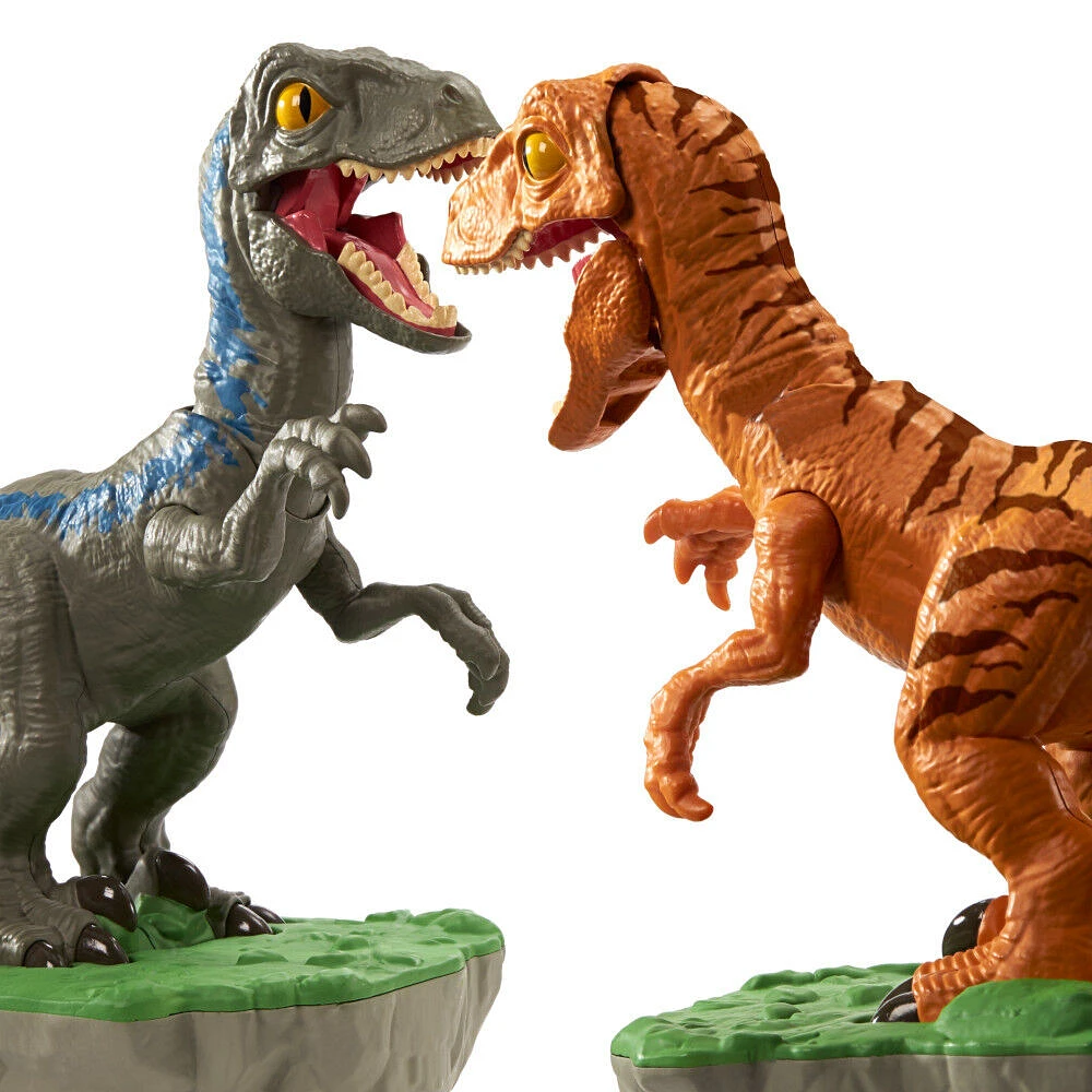 Rock 'Em Sock 'Em Robots Blue vs Atrociraptor Jurassic World Dominion Game