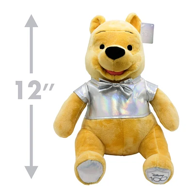 Disney - Peluche Winnie l'Ourson avec tenue de célébration du 100ème anniversaire de Disney - 12''