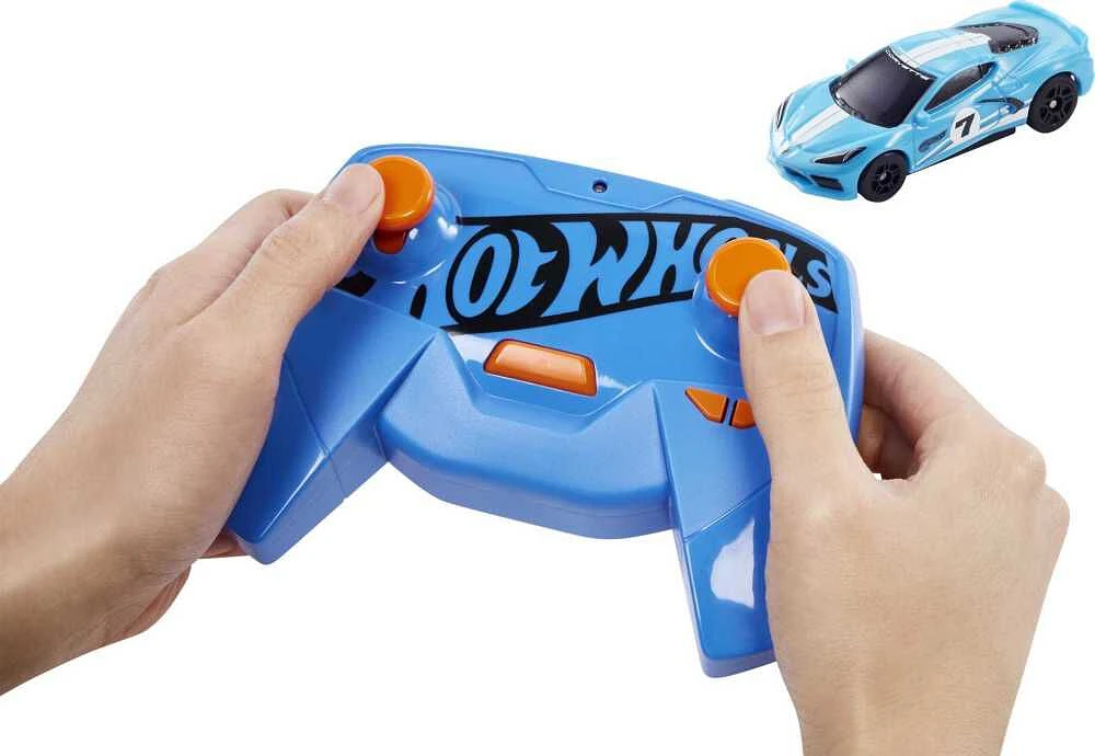 Hot Wheels Véhicule téléguidé 1:64 Rechargeable CorvetteC8