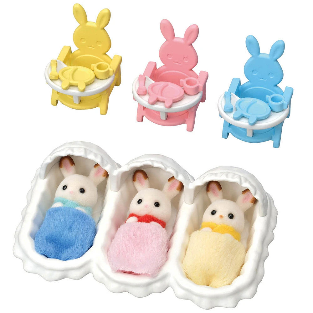 Ensemble de soins pour triplés de Calico Critters, ensemble de jeu pour maison de poupée avec accessoires et 3 figurines