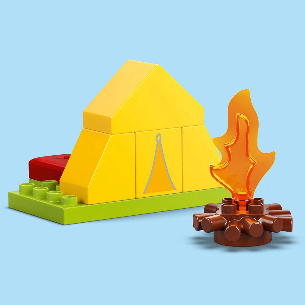 LEGO DUPLO Peppa Pig Le voyage en camping, Ensemble de jeu de construction avec canot pour un jeu créatif 10452