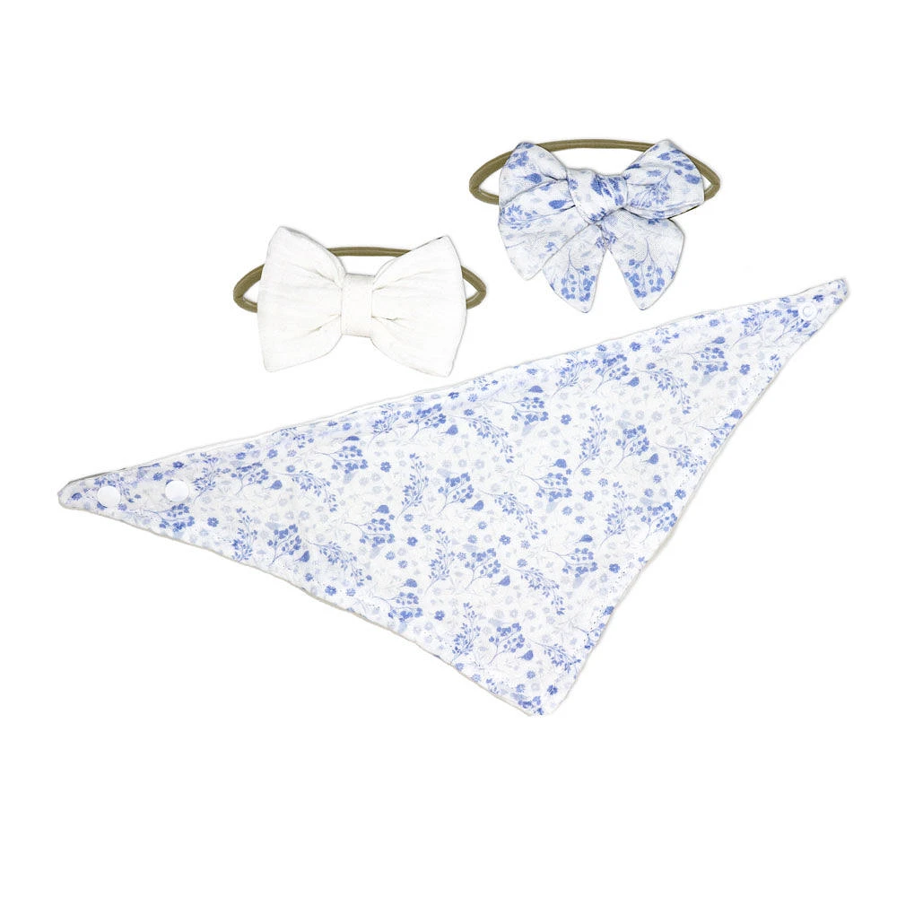 Amor Bebe 3 Piece Muslin Reversible Bib with 2 Headbands Set: Floral