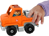 Fisher-Price Little People Help and Go Tow Truck and Figure Set for Toddlers, 2 Pieces