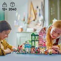 LEGO Friends Les appartements et les boutiques de Heartlake City, Ensemble de modèle, Cadeau pour enfants et adolescents 42670