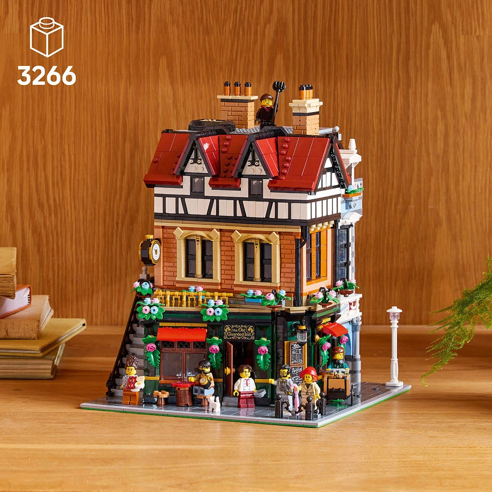 LEGO Icons La bâtisse Tudor Ensemble de construction de modèle réduit Décoration de bureau à domicile pour adultes 10350