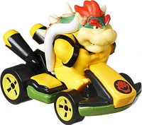 Hot Wheels - Mario Kart Vehicle 4-Pack with 1 Exclusive Collectible Model