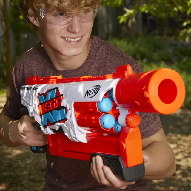 NEW: NERF Roblox MM2 Shark Seeker Blaster, Shark Fin Priming w/ In-Game Item