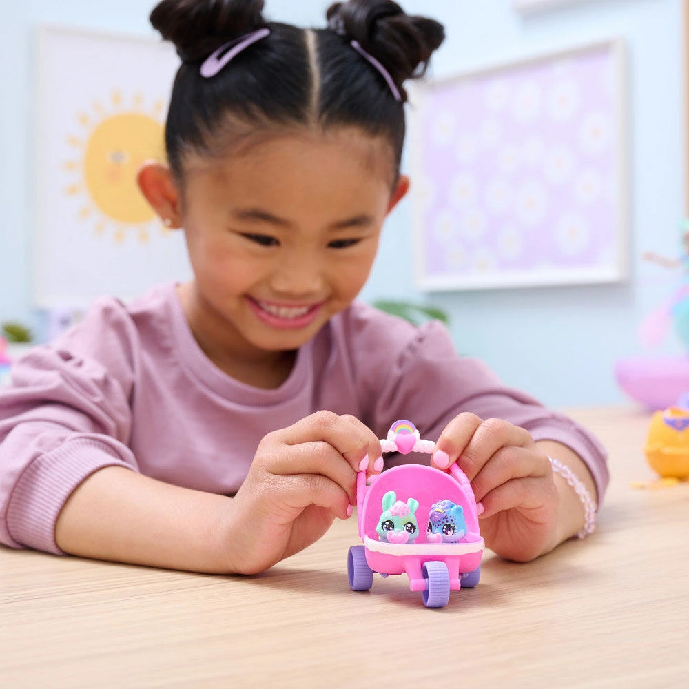 Hatchimals Alive, Hatch N' Stroll Playset avec poussette et 2 mini figurines dans des oeufs qui éclosent tout seuls