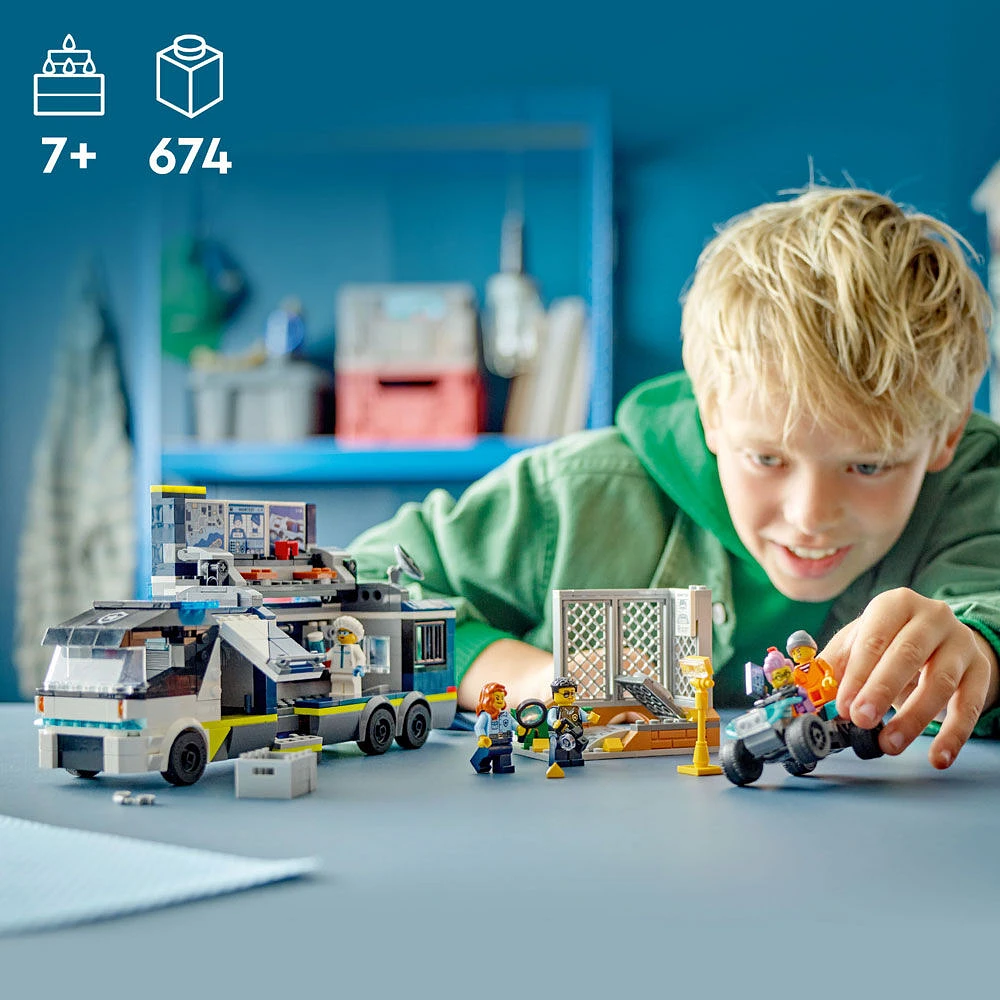 Jouet LEGO City Le camion laboratoire mobile de la police scientifique 60418