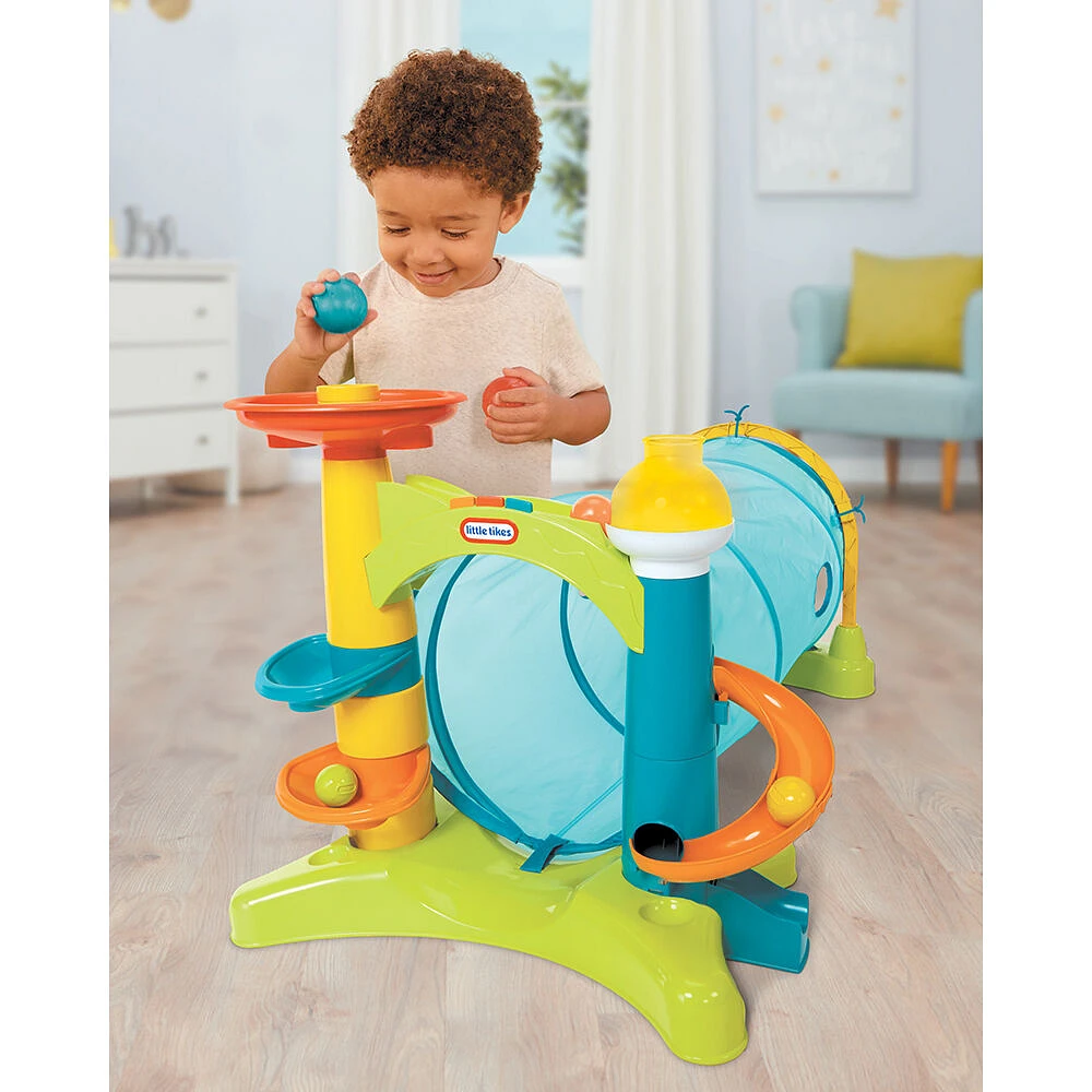 Little Tikes 2-in-1 Activity Tunnel