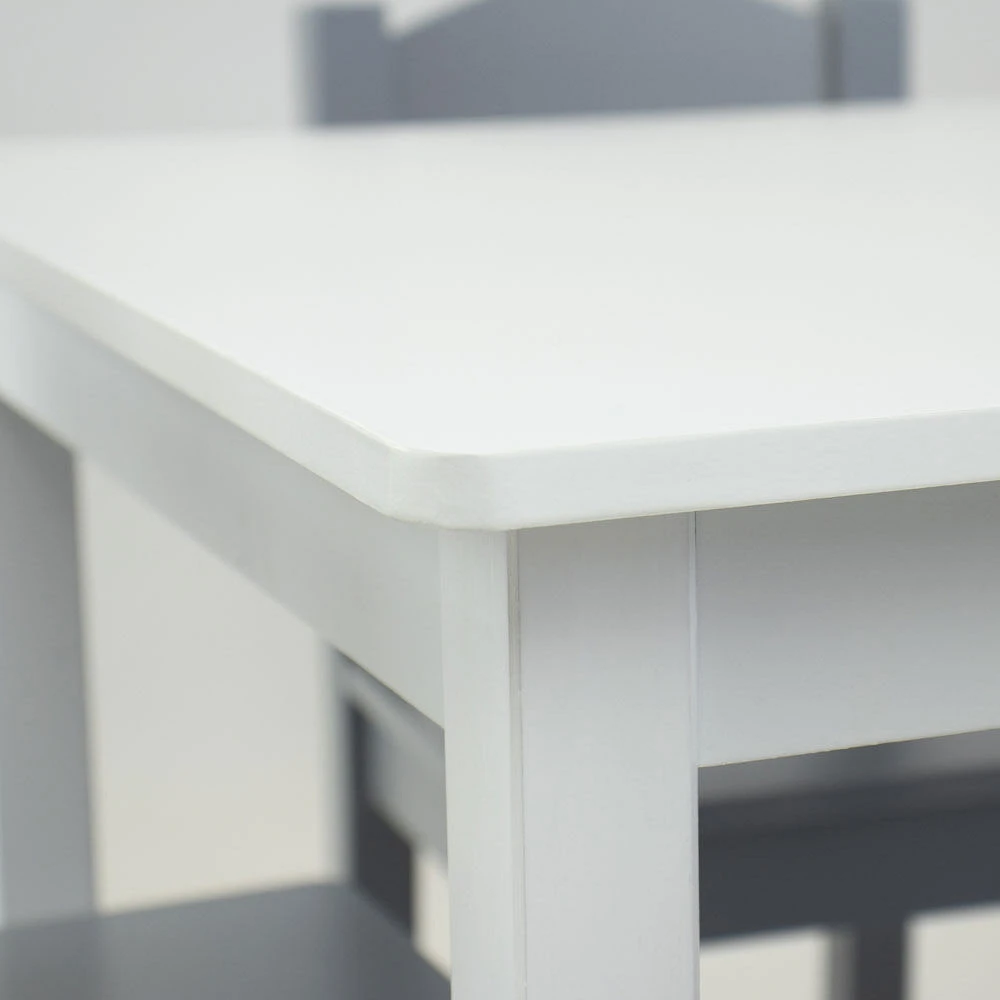 Ensemble de table et de chaises de Humble Crew