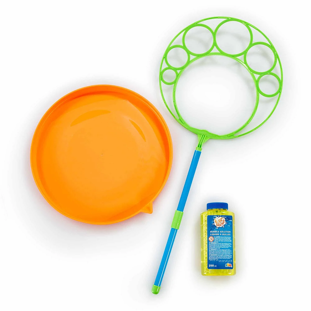 Trousse de bulles Out and About Big Bubbles Wand - Notre exlcusivité - Les couleurs peuvent varier