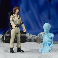 Ghostbusters Fright Features Phoebe Spengler 5-Inch Collectible Action figure with Ecto-Stretch Tech Bonesy Accessory