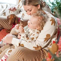 CREAM ONE-PIECE PAJAMA WITH AN ALL OVER PRINT OF COOKIES STRETCH JERSEY, BABY