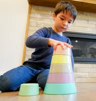 Stacking & Nesting Containers with Silicone Lids