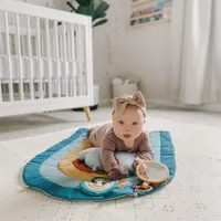 Ritzy Tummy Time™ Rainbow Play Mat