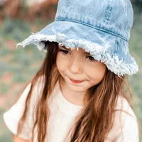 RAW EDGE CLOCHE HAT DENIM