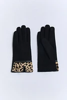 Wool gloves with panther pattern