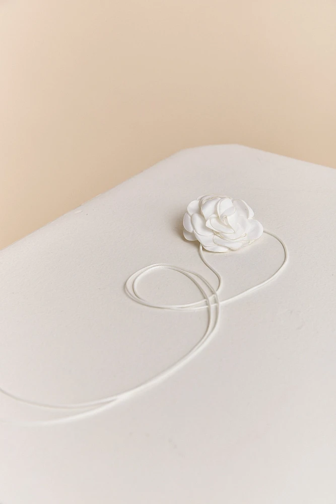 Accessoire en fleur