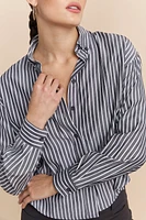 Oversized cropped shirt
