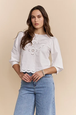 Blouse manches bouffantes avec broderie