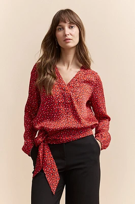 Printed blouse with tied hem