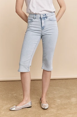 Push up capri jean with slit