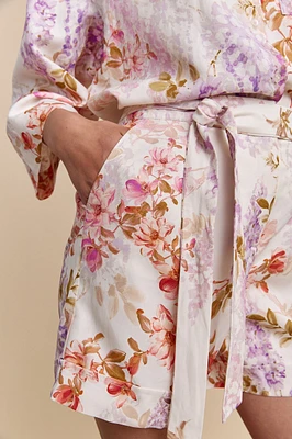Short à imprimé floral avec ceinture
