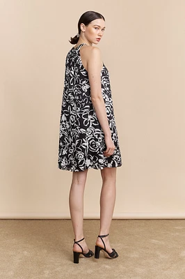 Robe ligne A nouée au dos
