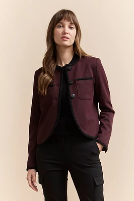 Short stretch textured jacket with pocket