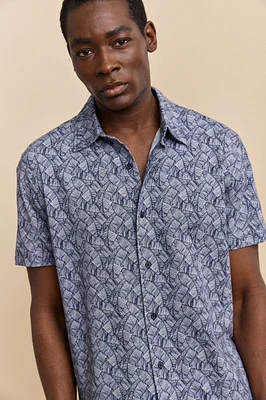 Chemise à imprimé de feuillage tropical