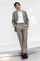 Pleated textured pants