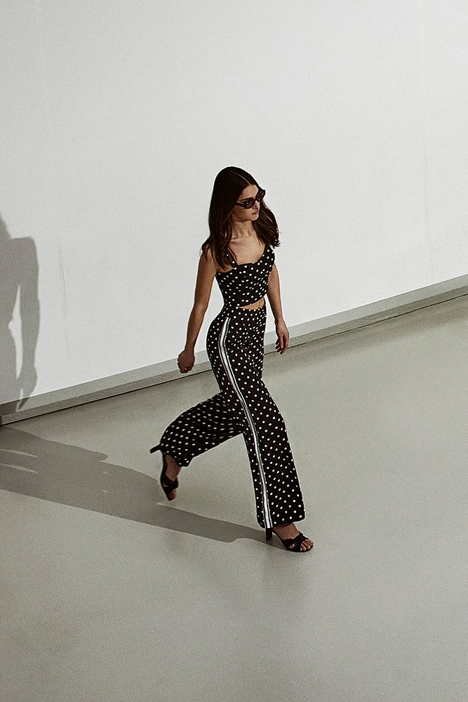Pantalon large imprimé à pois
