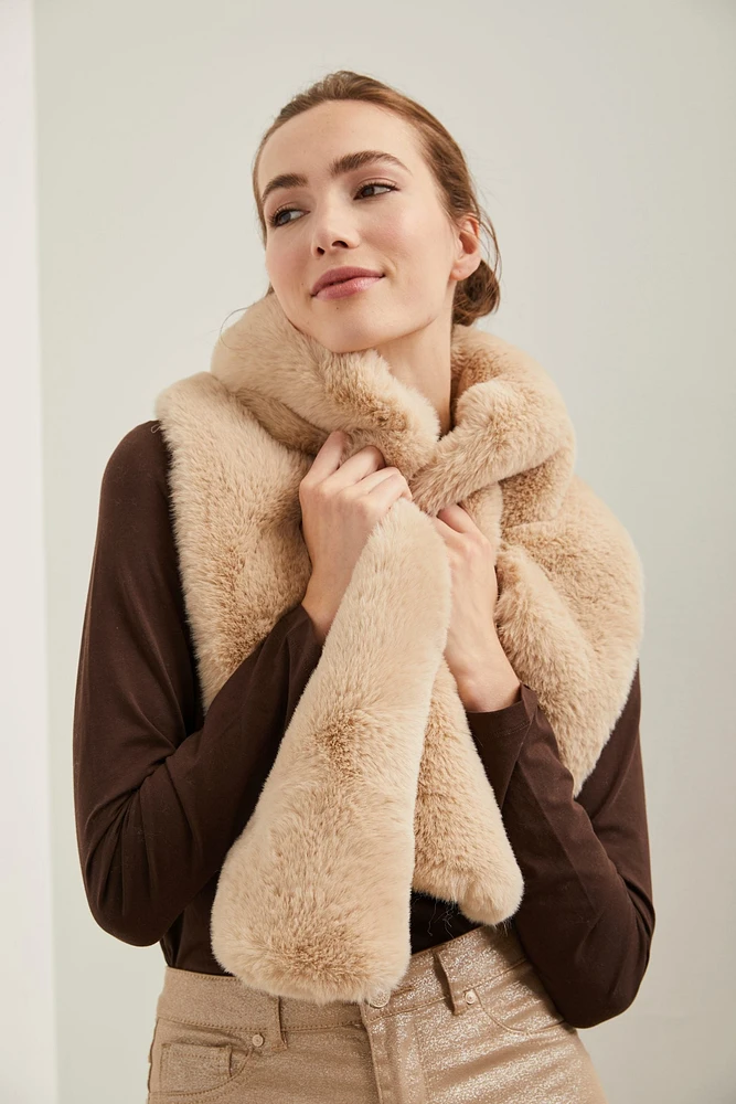 Faux fur scarf