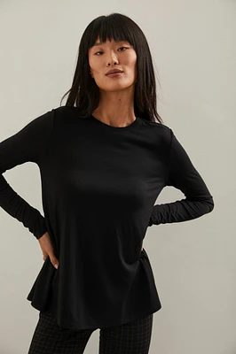 Long sleeve flared t-shirt