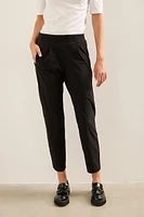 Casual Sport Chic pants with front pleats