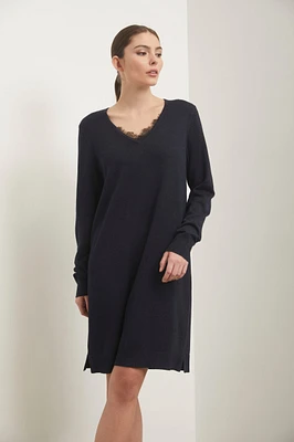 Knit dress with lace detail