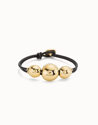 Leather bracelet with three large beads