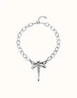 Short link chain necklace with dragonfly