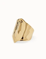 Bangle bracelet with manta ray structure
