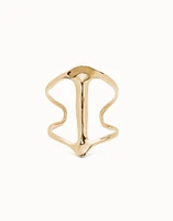 Cuff bracelet with manta ray structure