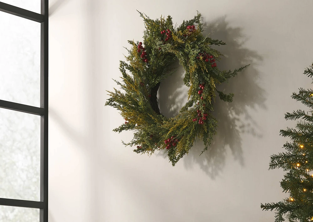 Paloma Cedar Berry Wreath