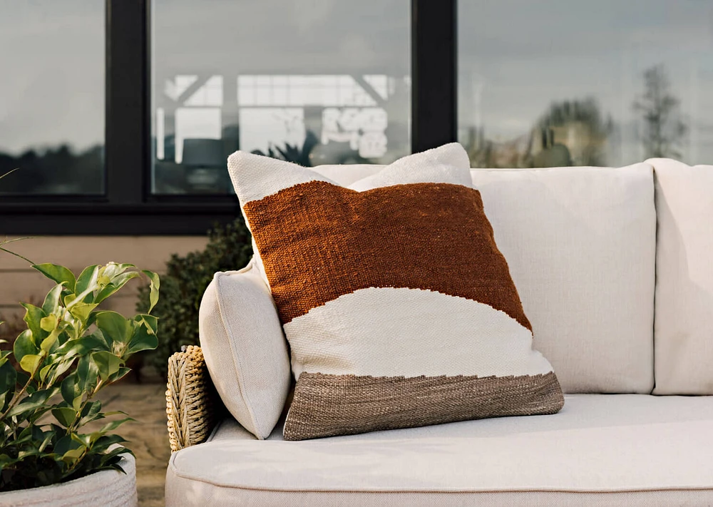 Tova Outdoor Pillow 21x21 Rust/Ivory