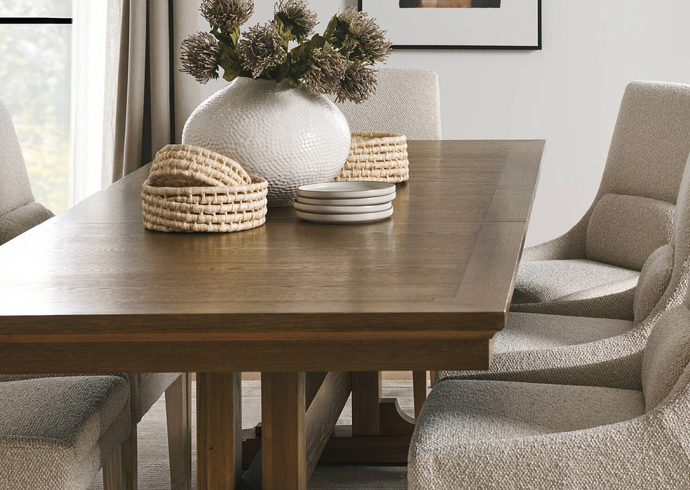 Edmond Ext Dining Table -Fawna Amber