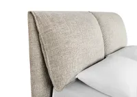Brandt Bed -Lottie Dove