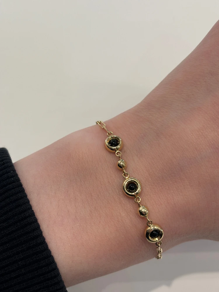 Eye of Onyx Bracelet